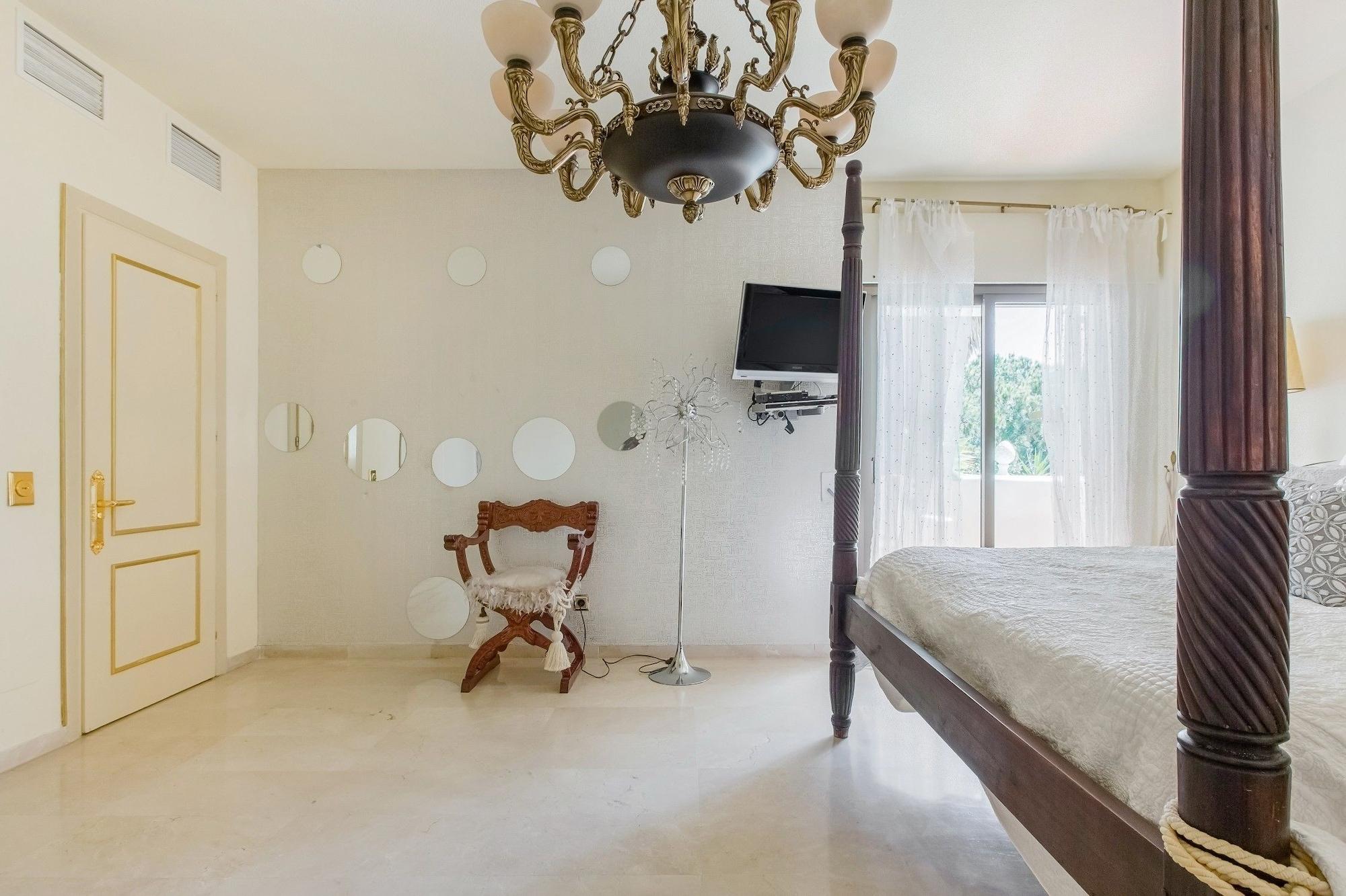 Royal Roman Empire Marbella Buitenkant foto